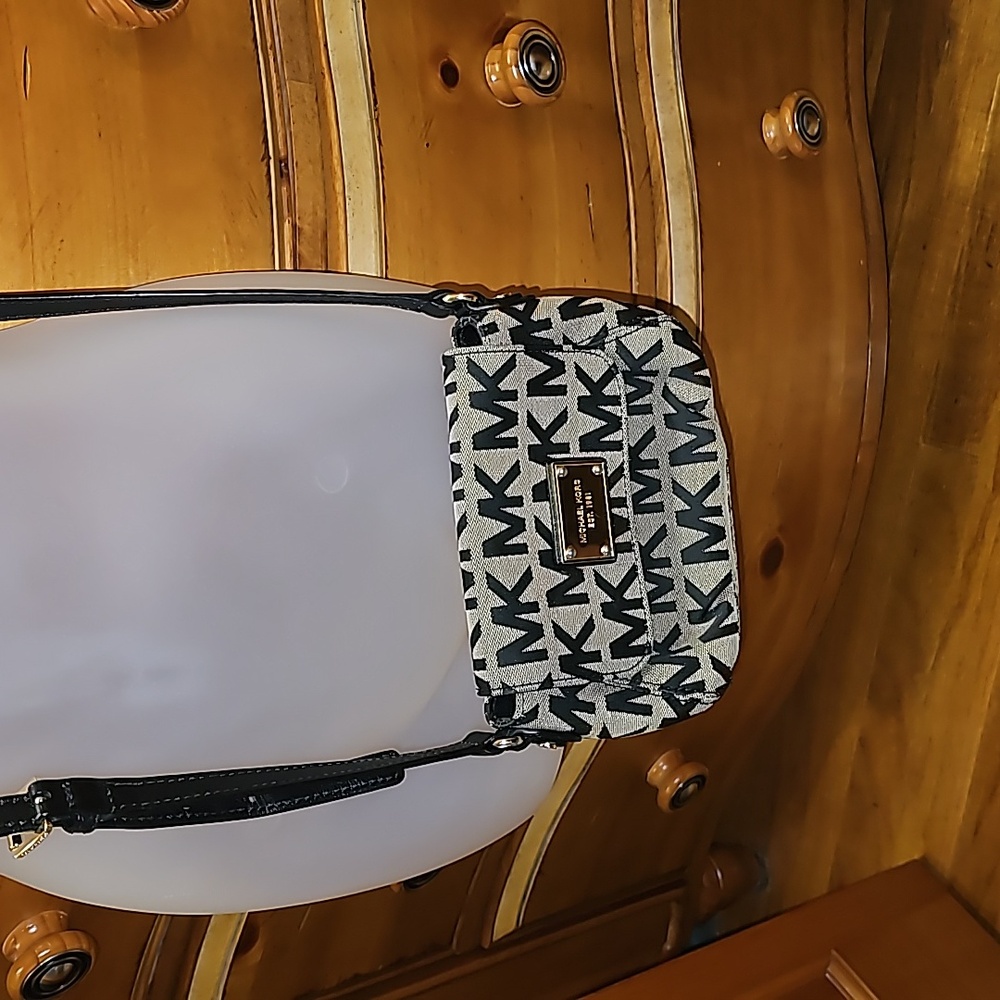Michael Kors Crossbody